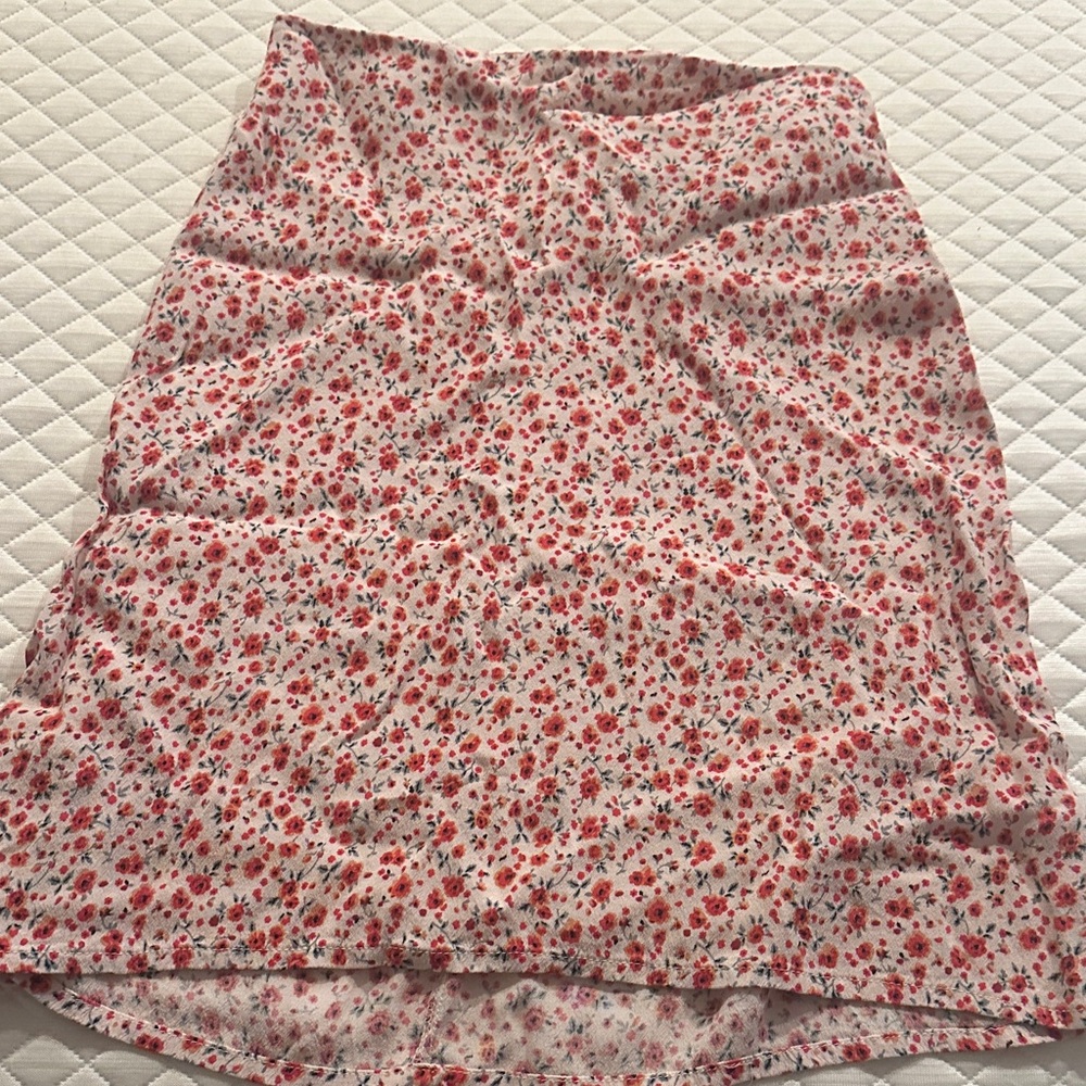 Brandy Melville Red and White Floral A-Line Skirt